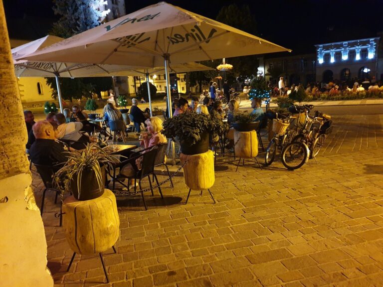 Bar Bar Caffe