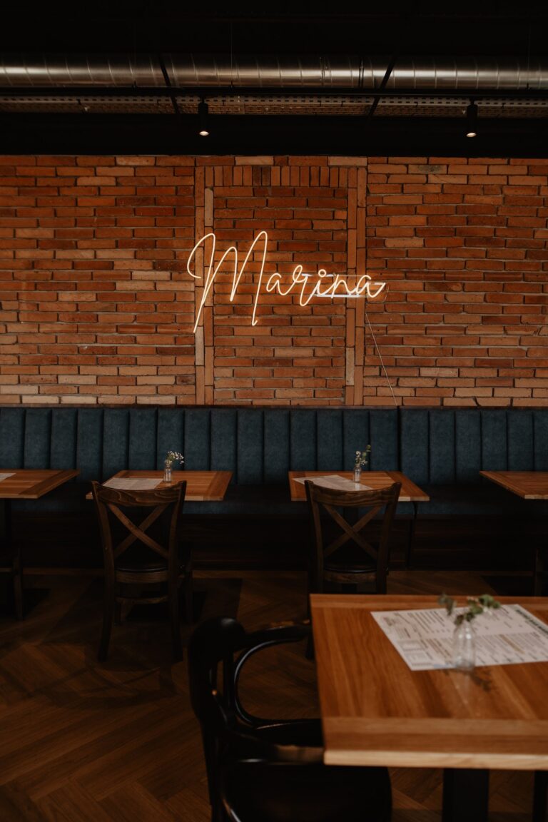 Bistro Bar Marina