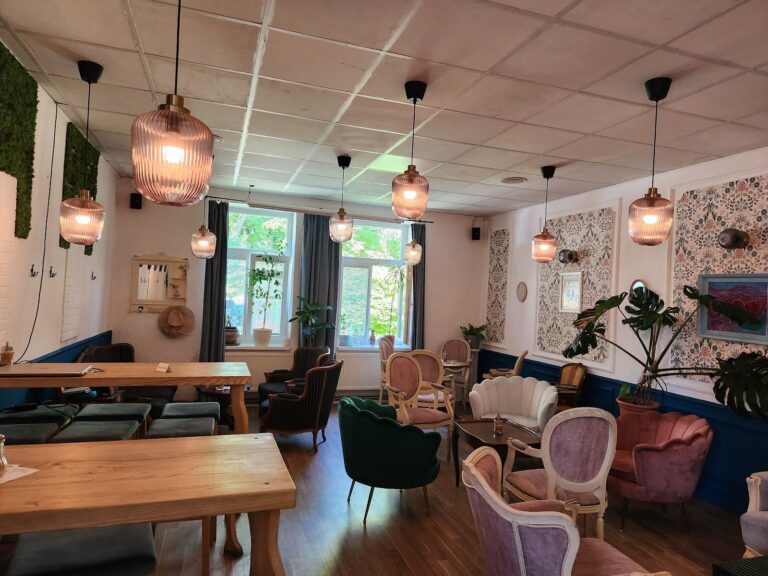 Café Bistro Rínok