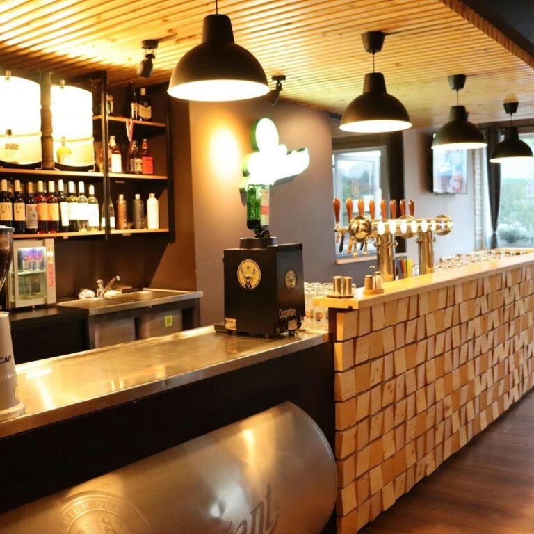 Central Pub