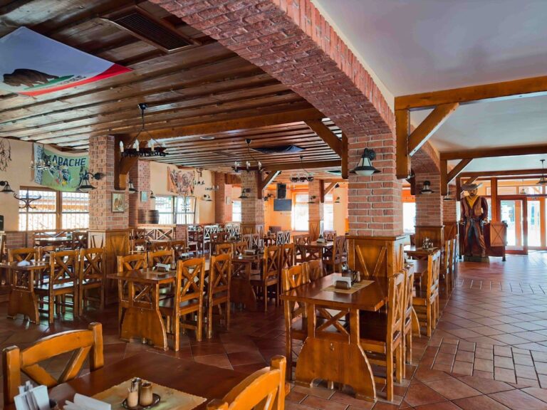 Country Saloon Belá - Restaurant