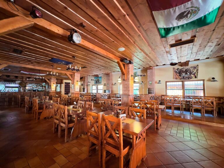 Country Saloon Belá - Restaurant
