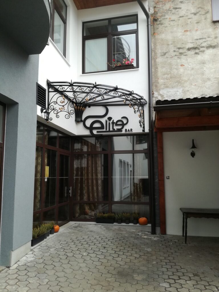 Elite Bar