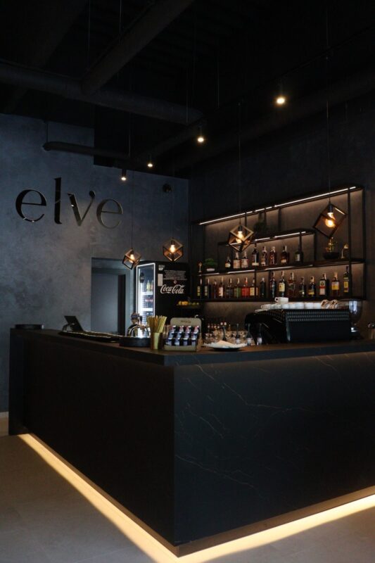 Elve cafe