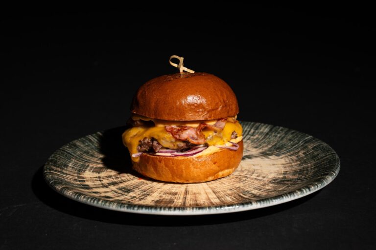 Europa Burger & Caffe Bar