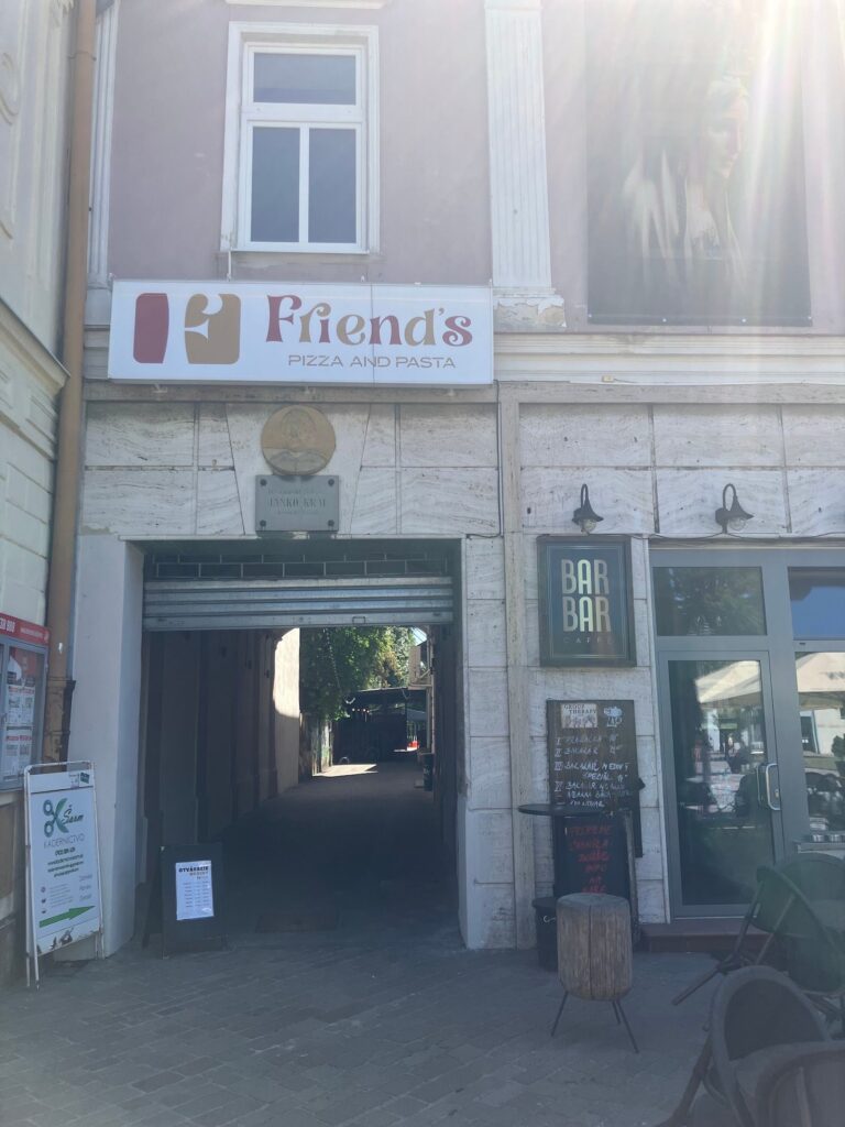 Friend´s pizza and pasta