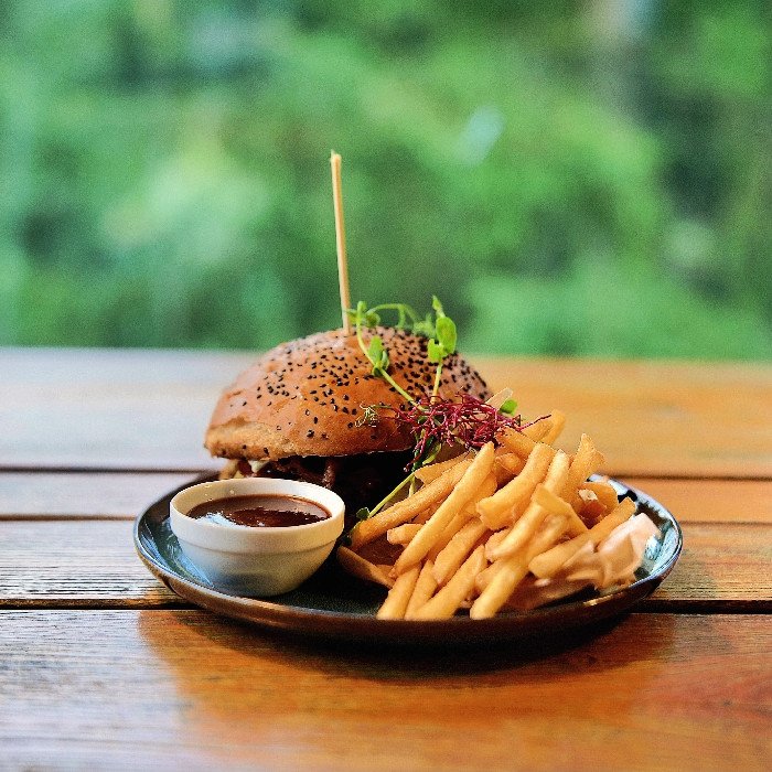 Motajka Grill & Bar