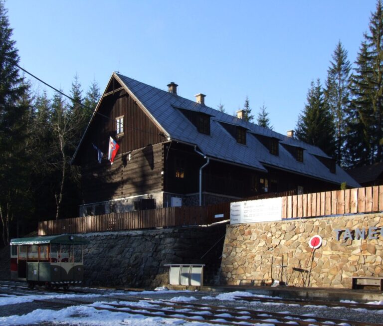 Oravská lesná železnica