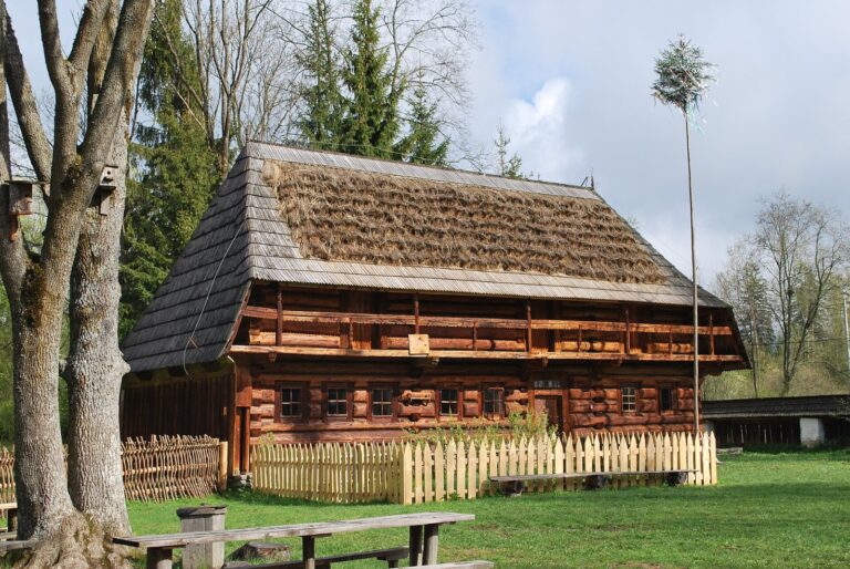 Oravský etnografický park – Zubrzyca Górna (Poľsko)