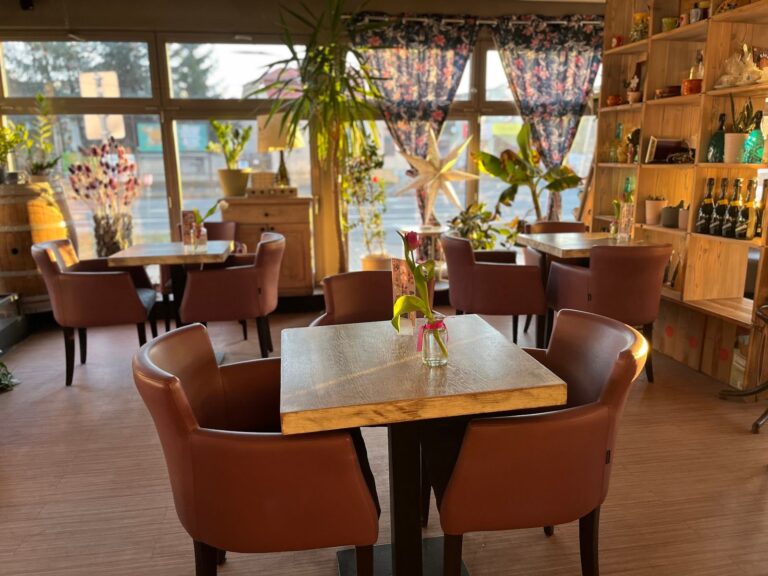 Q Coffe Bar, kaviareň, bar Liptovský Mikuláš