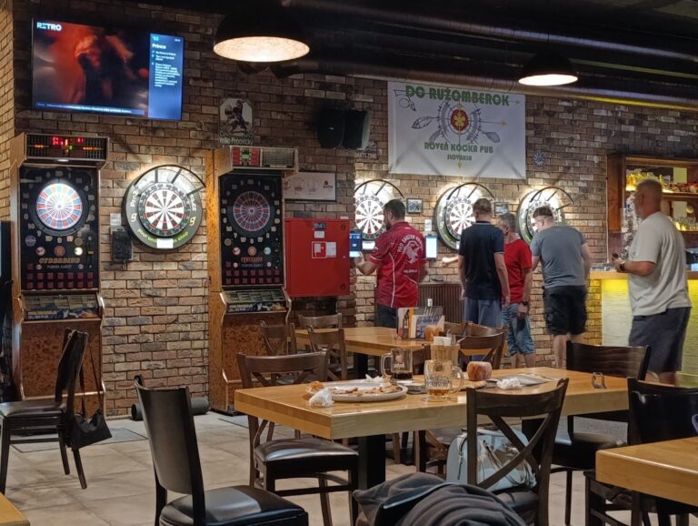 Roveň pub KOCKA